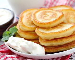 Оладьи на кефире с дрожжами