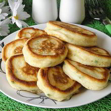 Рецепт Оладьи на кефире с зеленым луком