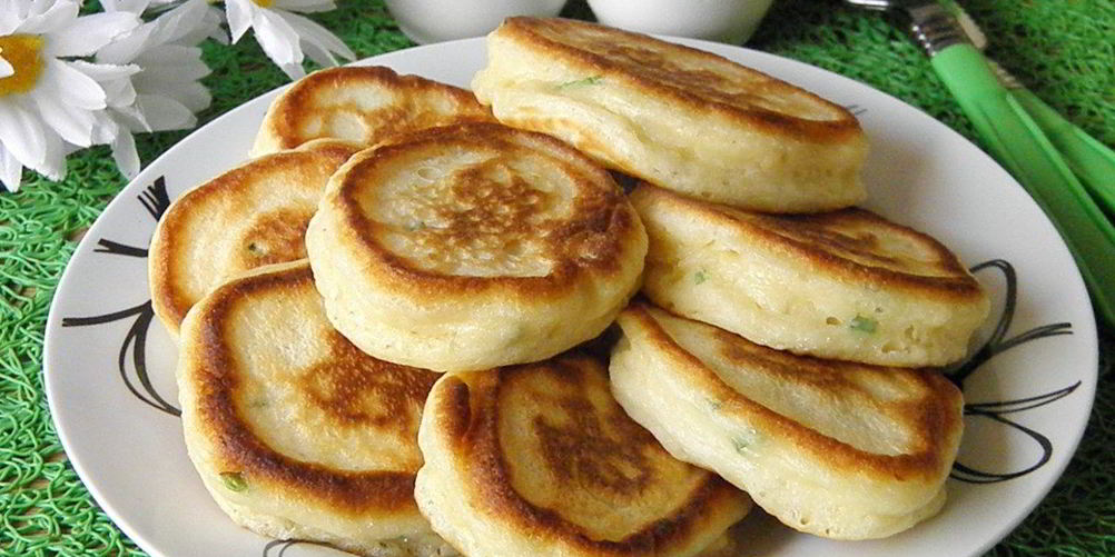 Рецепт оладьи на кефире с зеленым луком