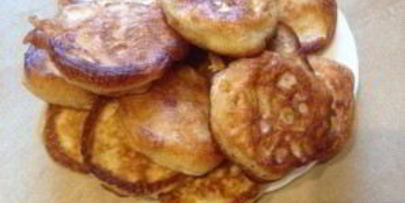 оладьи на молоке и дрожжах