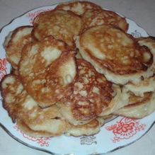 Рецепт Оладьи на скисшем молоке пышные