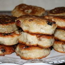 Рецепт Оладьи с изюмом и сушеными яблоками