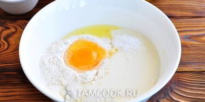 оладьи с колбасой и сыром