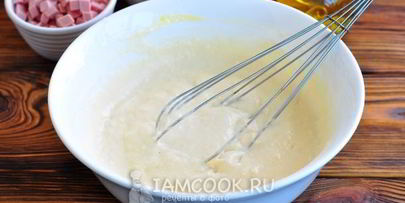 оладьи с колбасой и сыром