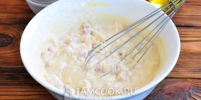 оладьи с колбасой и сыром