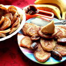 Рецепт Постные оладушки с финиками и бананами