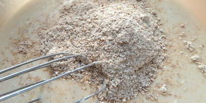 постные оладушки с финиками и бананами