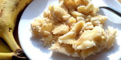 постные оладушки с финиками и бананами