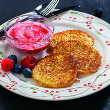 Рецепт Рисовые оладьи с ягодным соусом