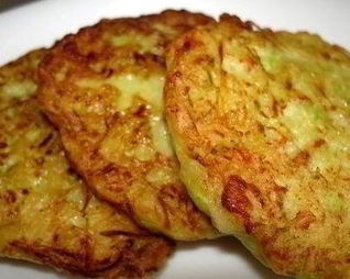 Сладкие оладьи из кабачков и яблок