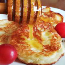 Рецепт Яблочные оладушки Румяные щечки