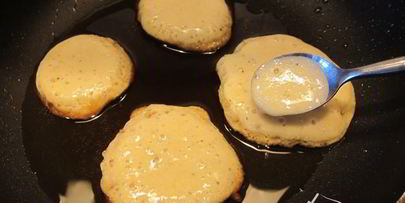 яблочные оладушки