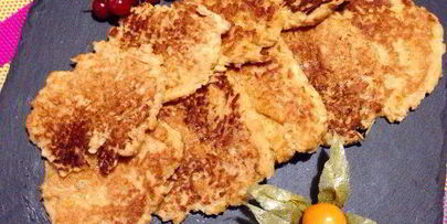 яблочные оладьи на завтрак