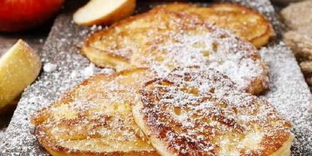 Рецепт яблочные оладьи с йогуртом