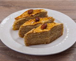 Пахлава из теста фило с миндалем