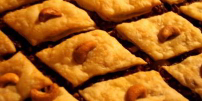 пахлава с финиками и курагой