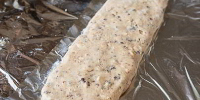 бискотти с орехами и шоколадной крошкой