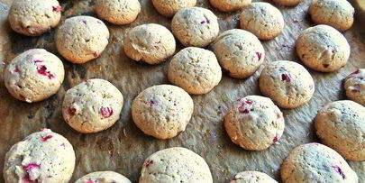 гречневое печенье с брусникой