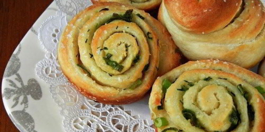 Рецепт луково-чесночные рогалики