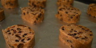 овсяное печенье с изюмом и кусочками шоколада