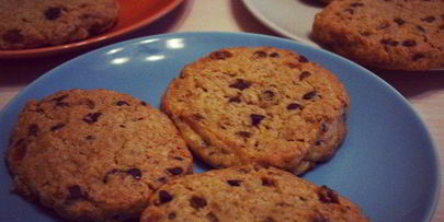 овсяное печенье с изюмом и кусочками шоколада