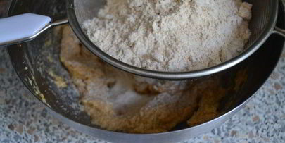 овсяное печенье с изюмом и кусочками шоколада