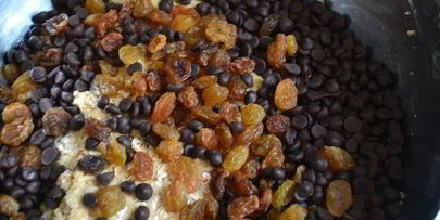 овсяное печенье с изюмом и кусочками шоколада