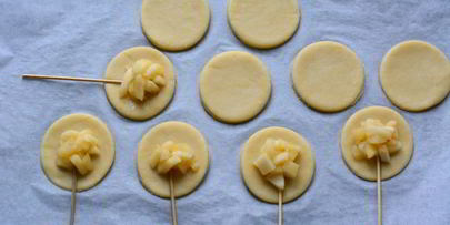 печенье на шпажке