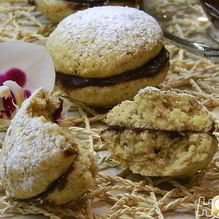 Рецепт Печенье ореховое с шоколадной начинкой