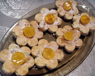 Печенье с миндалем и изюмом