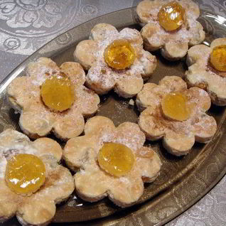 Печенье с миндалем и изюмом