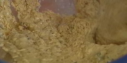 печенье с шоколадом и черносливом в сиропе