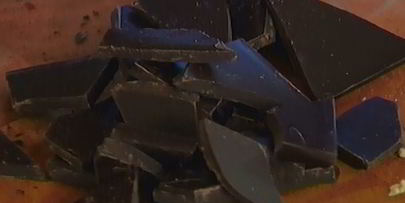 печенье с шоколадом и черносливом в сиропе