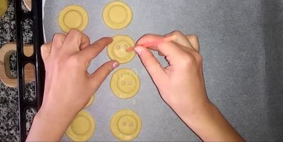 песочное печенье пуговицы