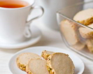 Песочное печенье с фисташками