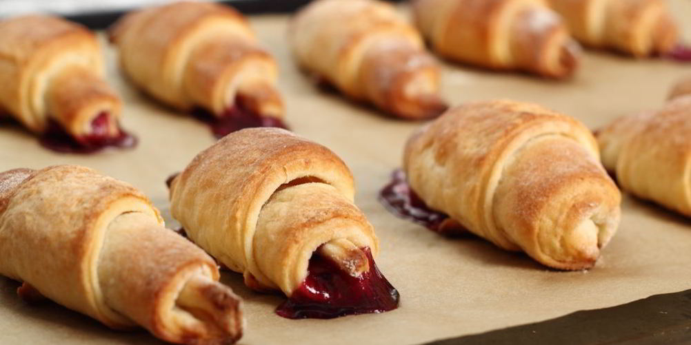 Рецепт песочные рогалики с повидлом