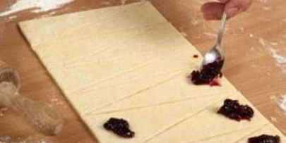 песочные рогалики с повидлом