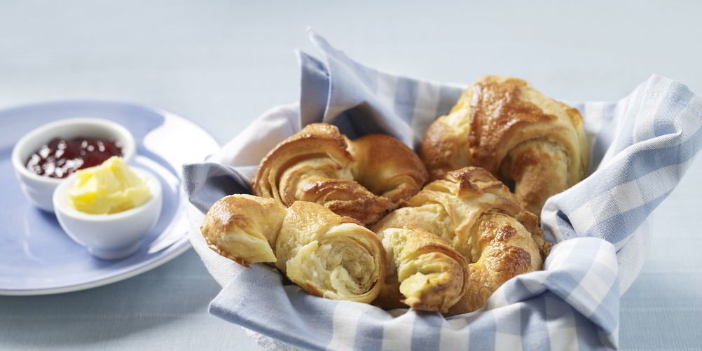 Рецепт рогалики из слоеного теста