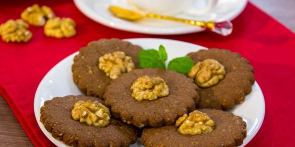 Рецепт шоколадное печенье с грецкими орехами и имбирем