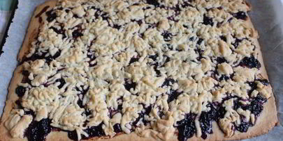 тертое печенье с вареньем