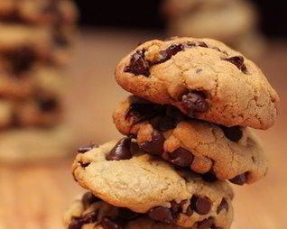 Воздушное печенье с шоколадом