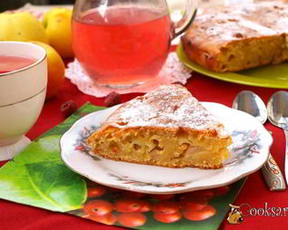 Быстрый пирог с яблоками на кефире