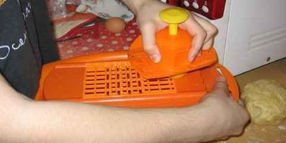 дрожжевой лимонный пирог