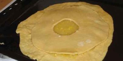 дрожжевой лимонный пирог