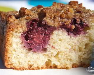 Ежевичный пирог с орехами