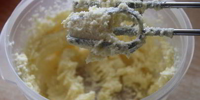 грушевый пирог с миндалем и шоколадом