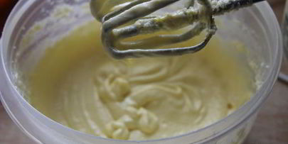 грушевый пирог с миндалем и шоколадом