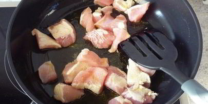 киш с мясом птицы, томатами и кедровыми орешками