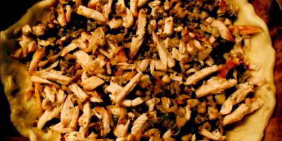 лоранский пирог с курицей и грибами