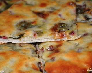 Осетинский пирог с ботвой и сыром